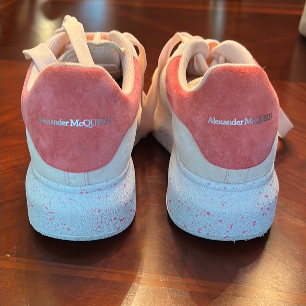 Alexander McQueen Women's Pink and Cream Sneakers - Picture 2 of 8